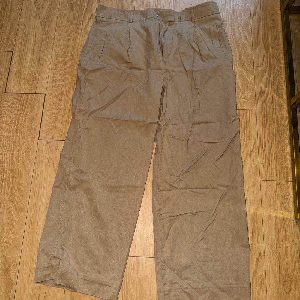 Everlane Khaki Chinos